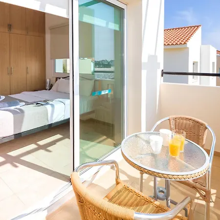 Kiki Villa-3 Bedroom Villa With Jacuzzi *