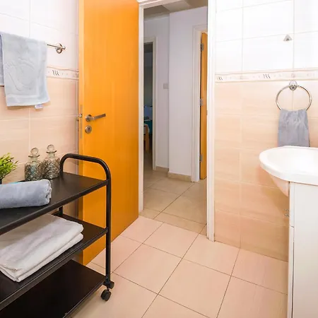 Kiki Villa-3 Bedroom Villa With Jacuzzi * Protarász