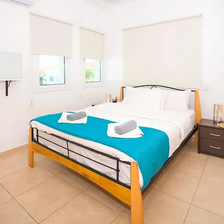 Kiki Villa-3 Bedroom Villa With Jacuzzi * بروتاراس